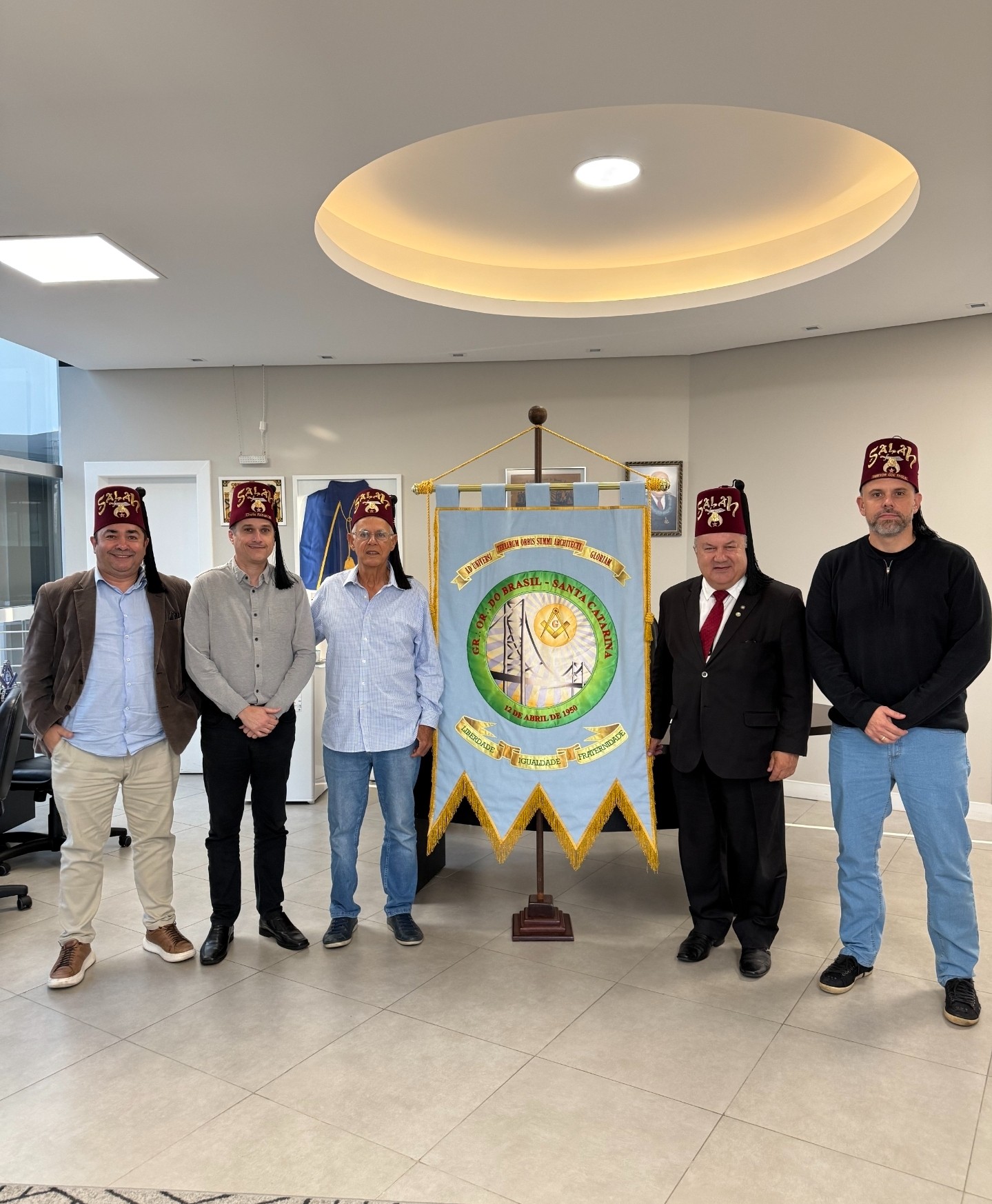 Salah Shriners formaliza convite ao Grão-Mestre do Grande Oriente do Brasil em Santa Catarina