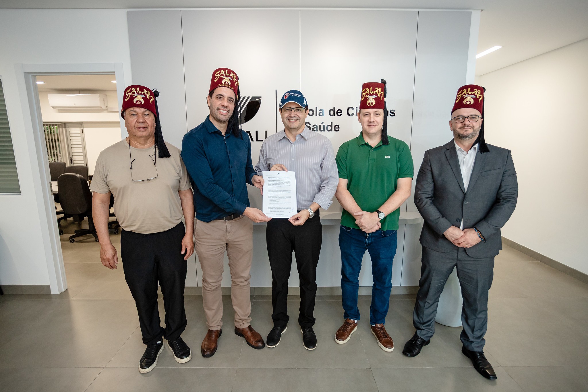 Salah Shriners e Univali firmam parceria para ampliar o acesso de crianças a tratamentos especializados gratuitos no exterior
